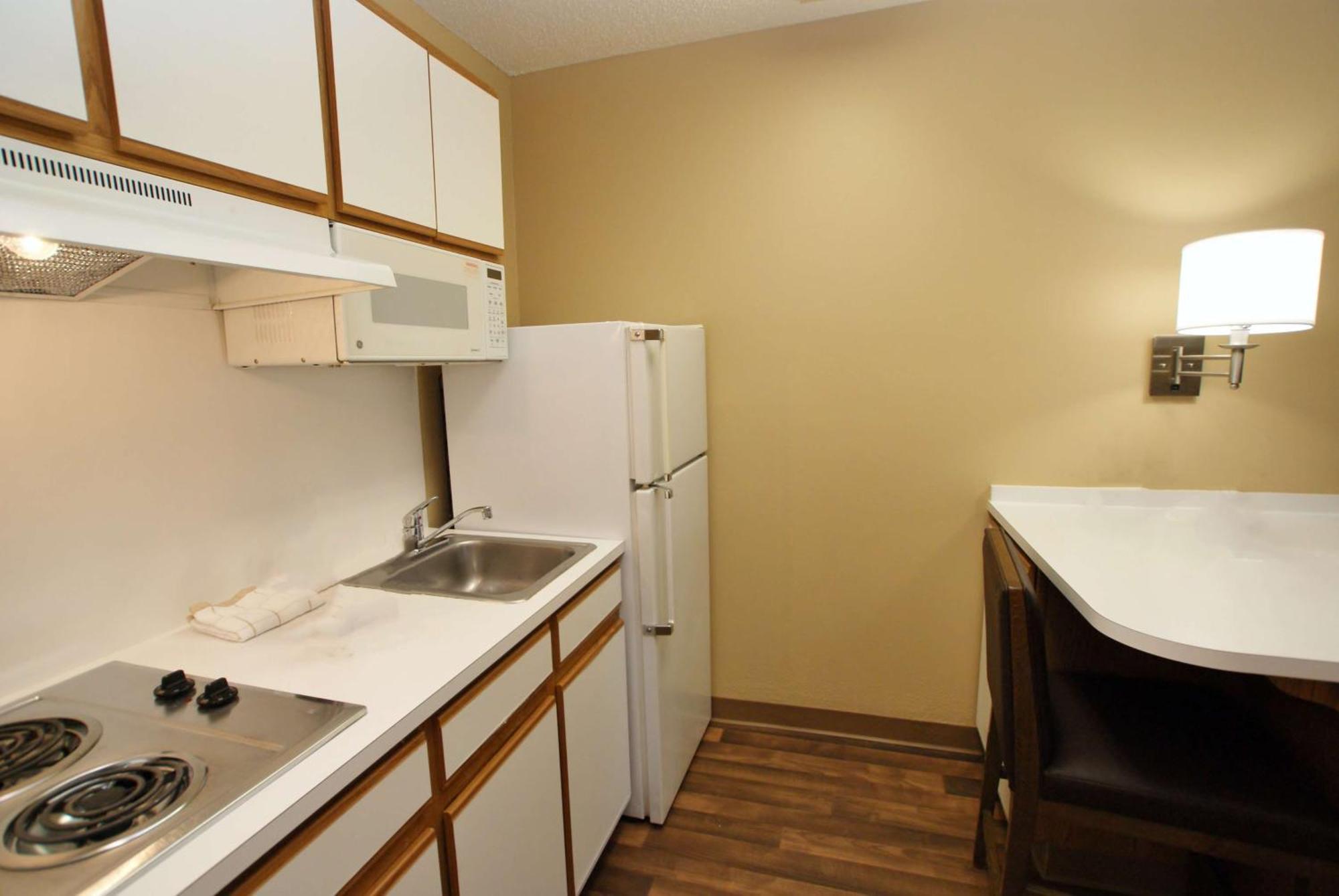 Extended Stay America Select Suites - Durham - University - Ivy Creek Blvd Eksteriør billede