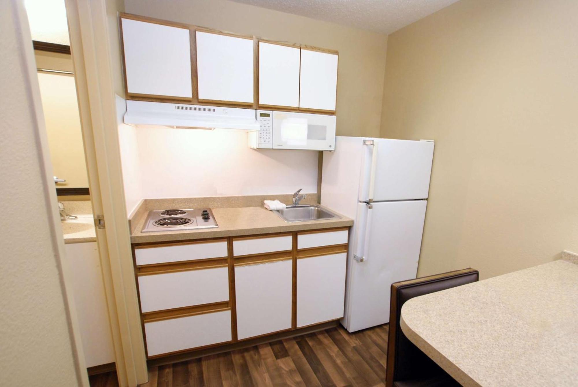 Extended Stay America Select Suites - Durham - University - Ivy Creek Blvd Eksteriør billede