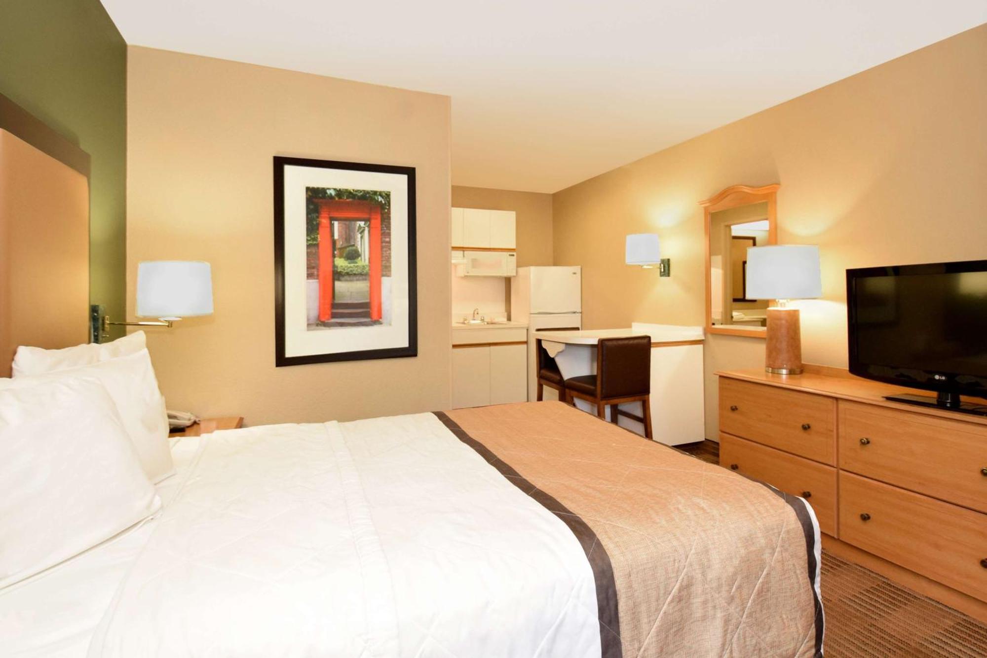 Extended Stay America Select Suites - Durham - University - Ivy Creek Blvd Eksteriør billede