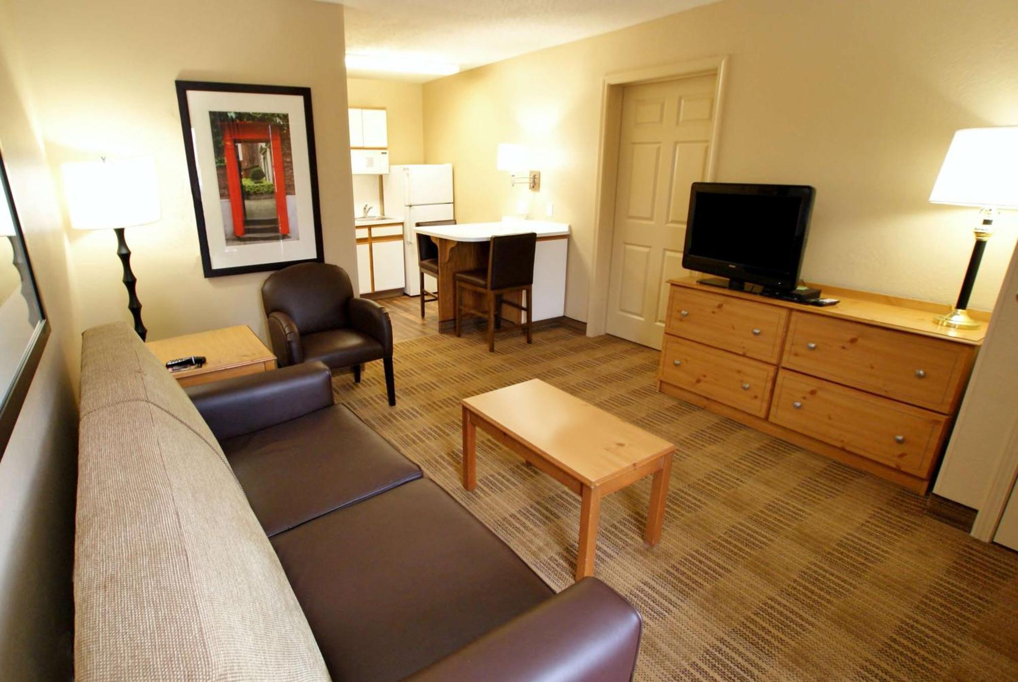 Extended Stay America Select Suites - Durham - University - Ivy Creek Blvd Eksteriør billede