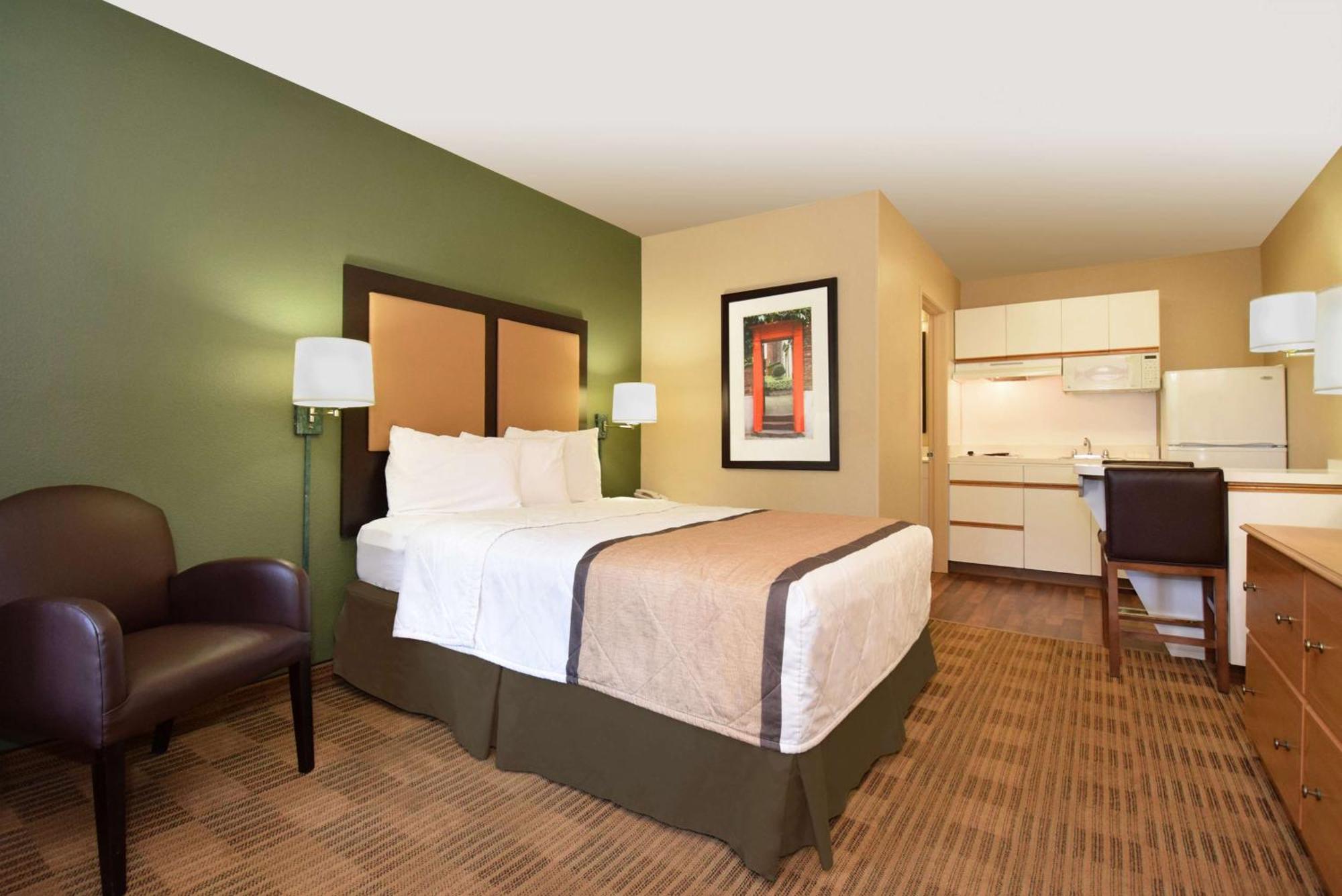 Extended Stay America Select Suites - Durham - University - Ivy Creek Blvd Eksteriør billede