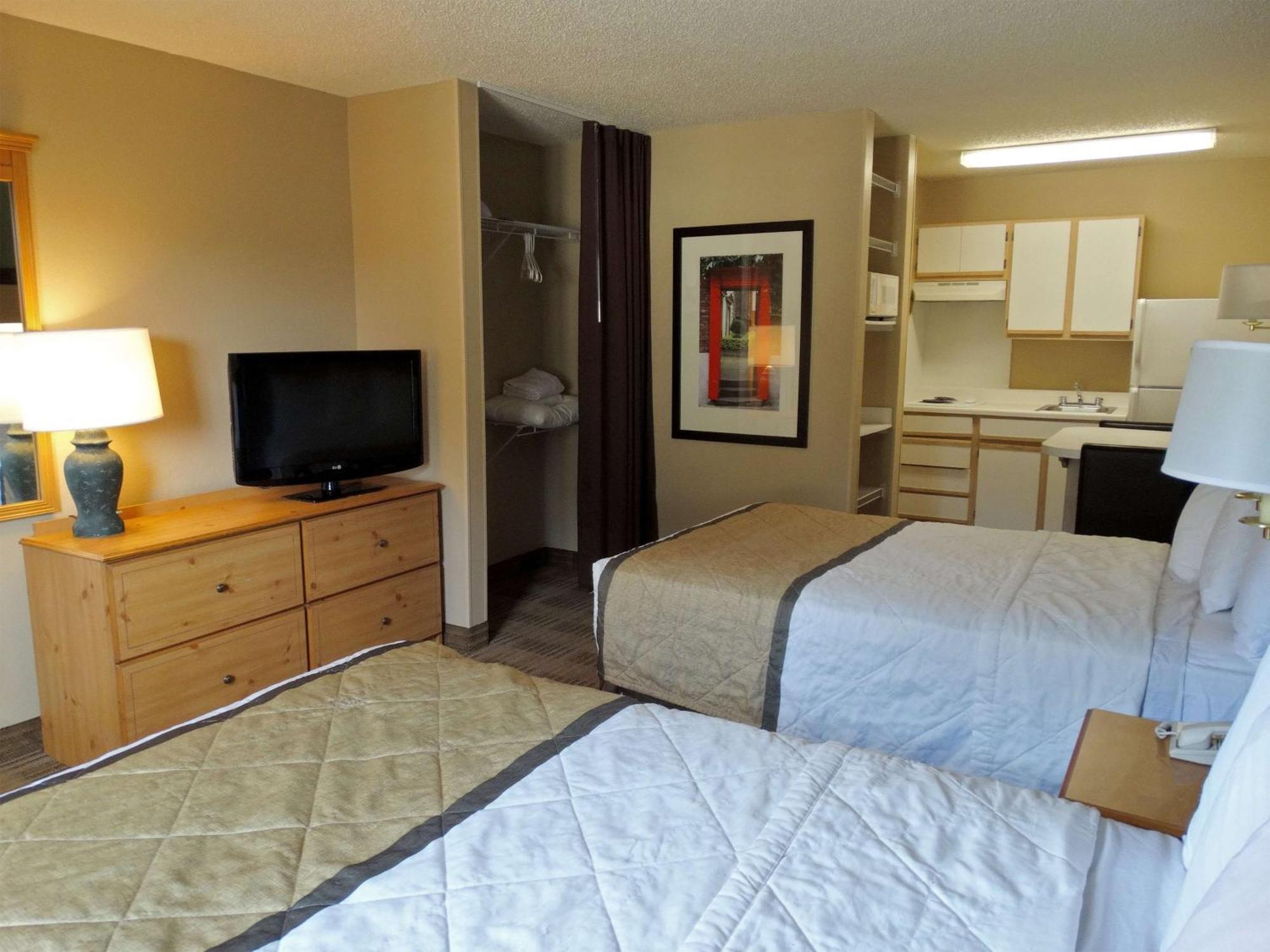 Extended Stay America Select Suites - Durham - University - Ivy Creek Blvd Eksteriør billede