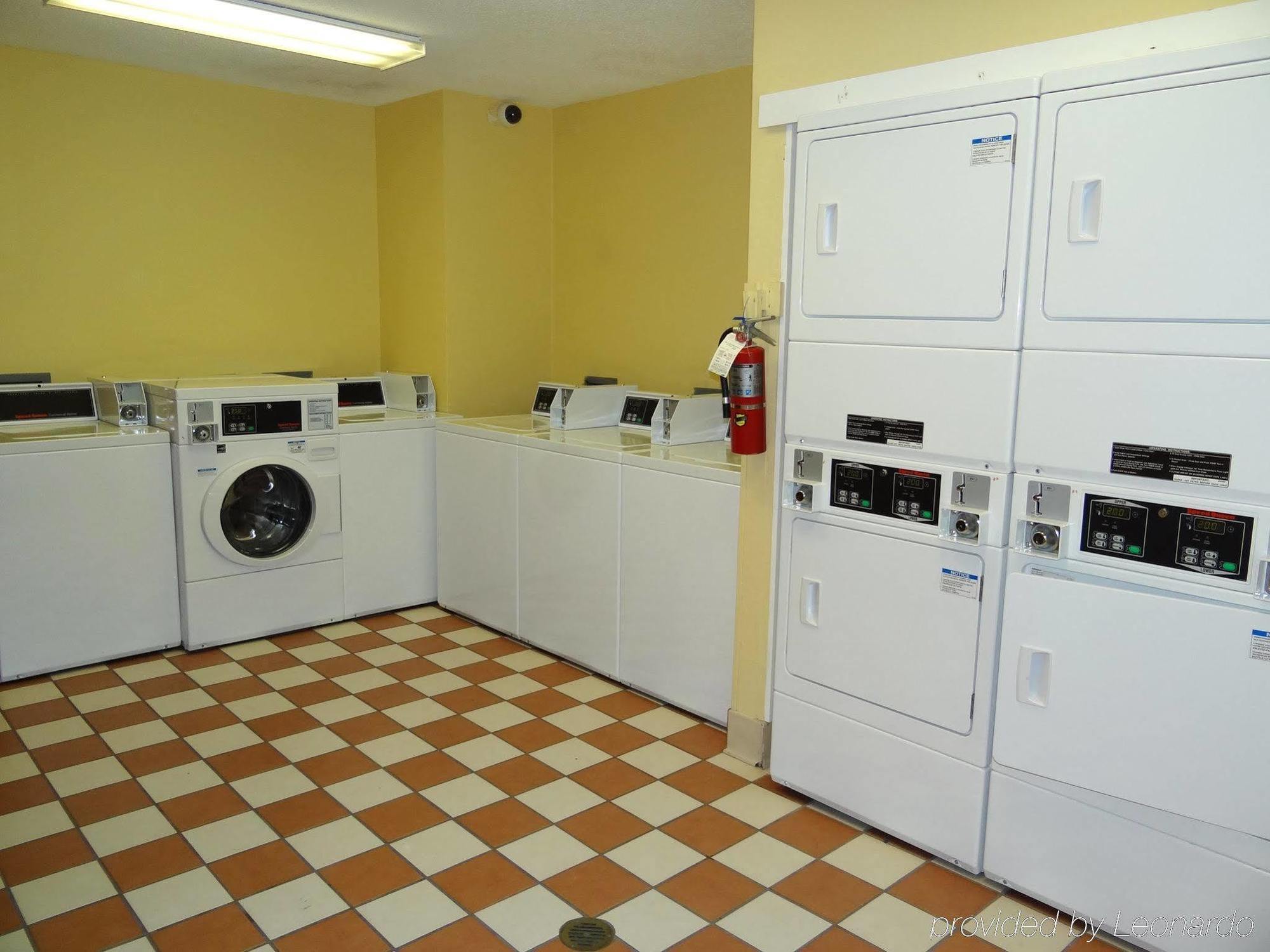 Extended Stay America Select Suites - Durham - University - Ivy Creek Blvd Eksteriør billede